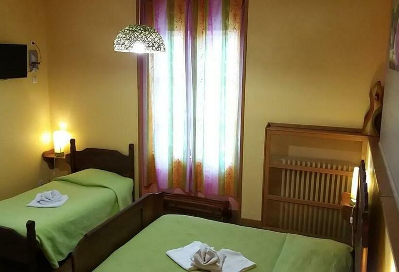 Номер Стандарт Трехместный, Restaurant De L Abbaye