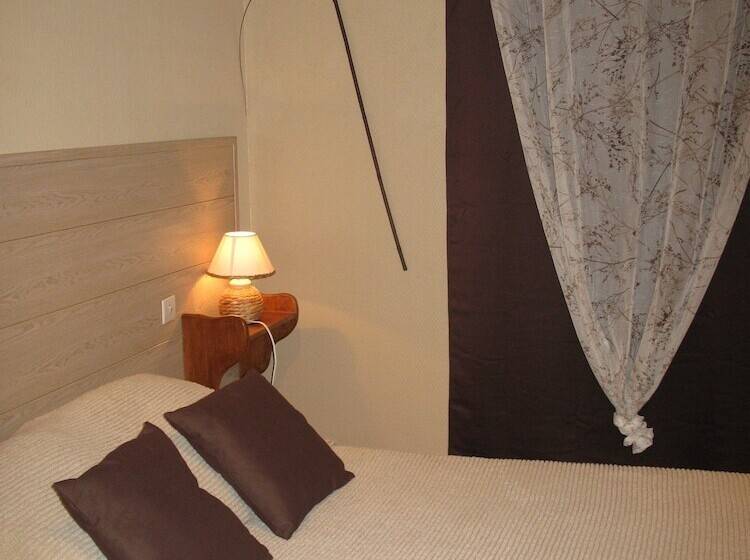 Семейный Номер, Restaurant De L Abbaye