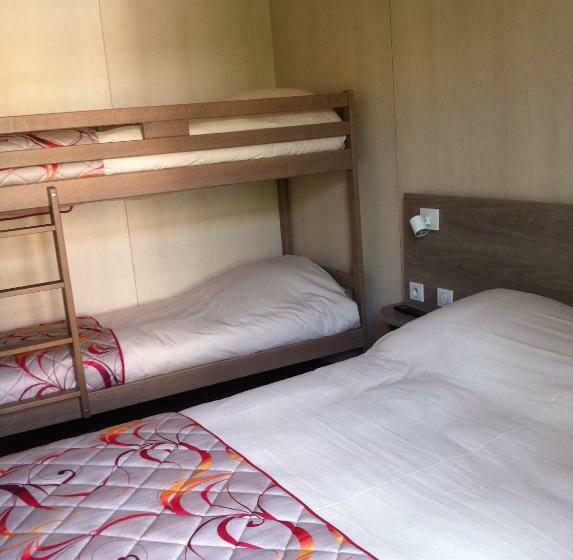 家庭间, Le Revest