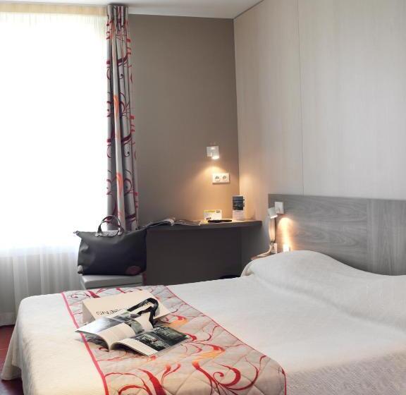 标准间, Le Revest