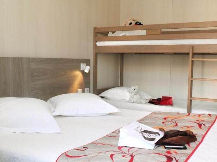 家庭间, Le Revest