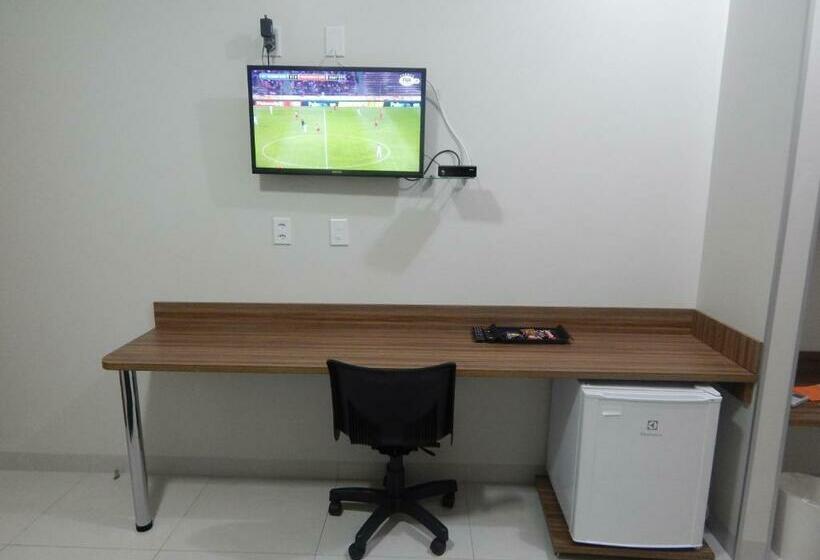 غرفة ديلوكس, Mandino