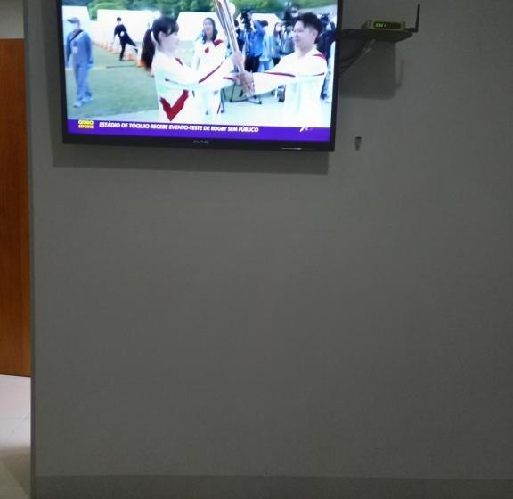 غرفة ديلوكس ثلاثية, Mandino