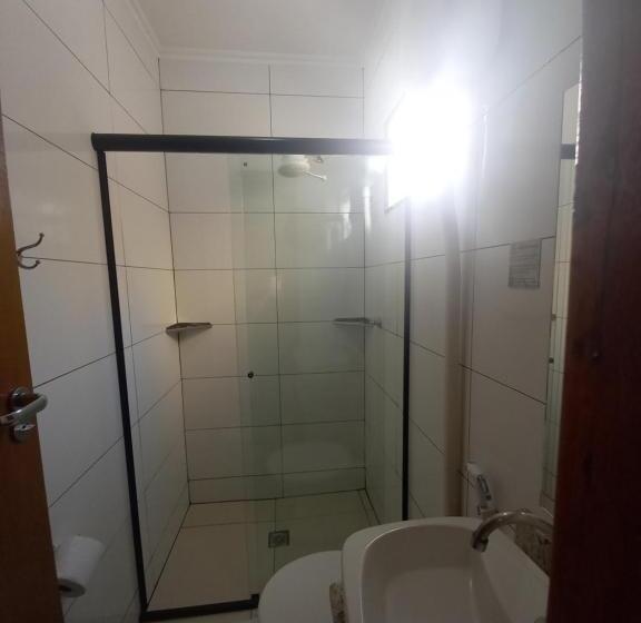 غرفة قياسية فردية, Mandino