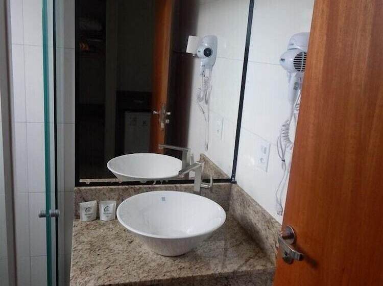 غرفة ديلوكس, Mandino