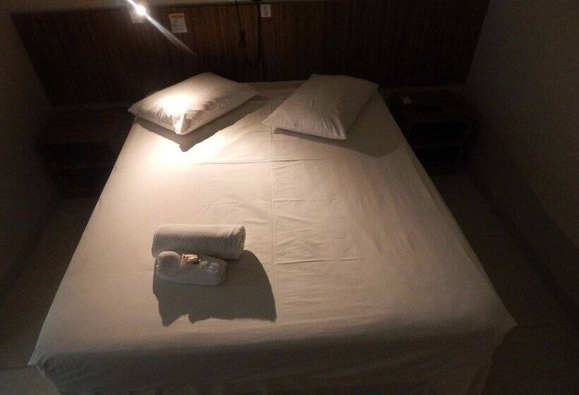 غرفة ديلوكس, Mandino