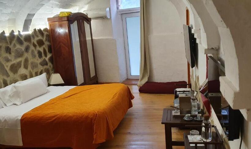 带露台的标准房间, B&b Mas Torrencito Pet Friendly
