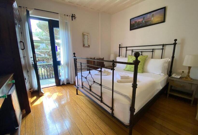 غرفة ديلوكس مزودة بشرفة, Nisi Hotel Adults Only