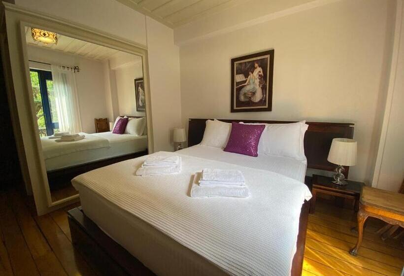 غرفة ديلوكس مزودة بشرفة, Nisi Hotel Adults Only