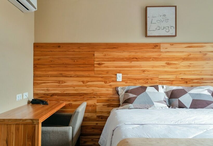 اتاق اجرایی, Petropolis Inn