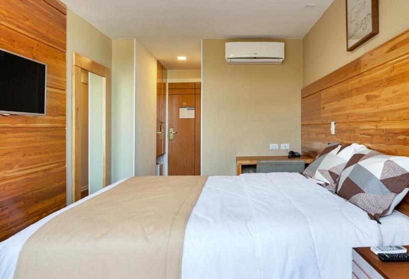이그제큐티브 룸, Petropolis Inn