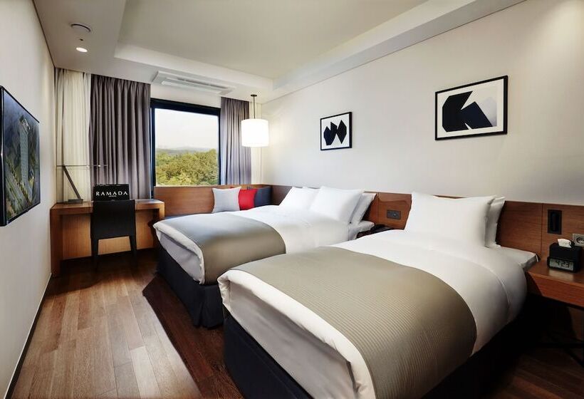 חדר משפחתי, Ramada By Wyndham Gunsan