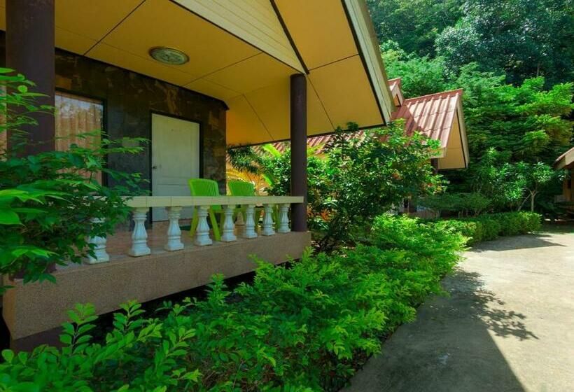 스탠다드 방갈로, Rim Khao Resort