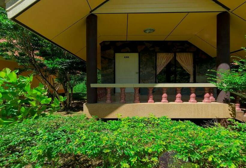 スタンダードバンガロー, Rim Khao Resort