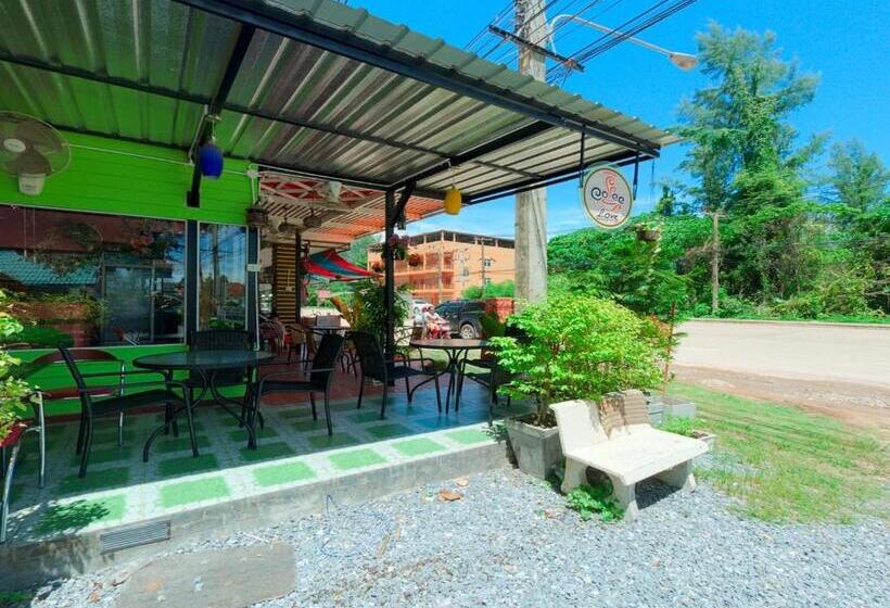 スタンダードバンガロー, Rim Khao Resort