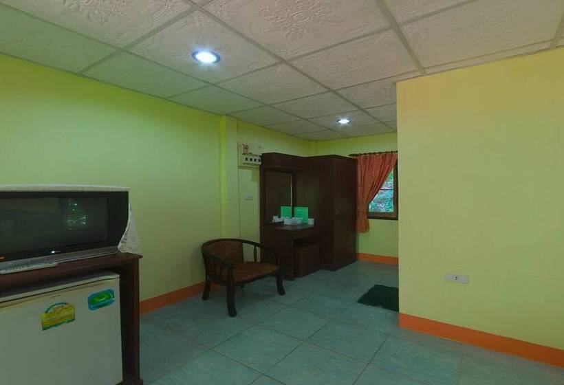 스탠다드 방갈로, Rim Khao Resort