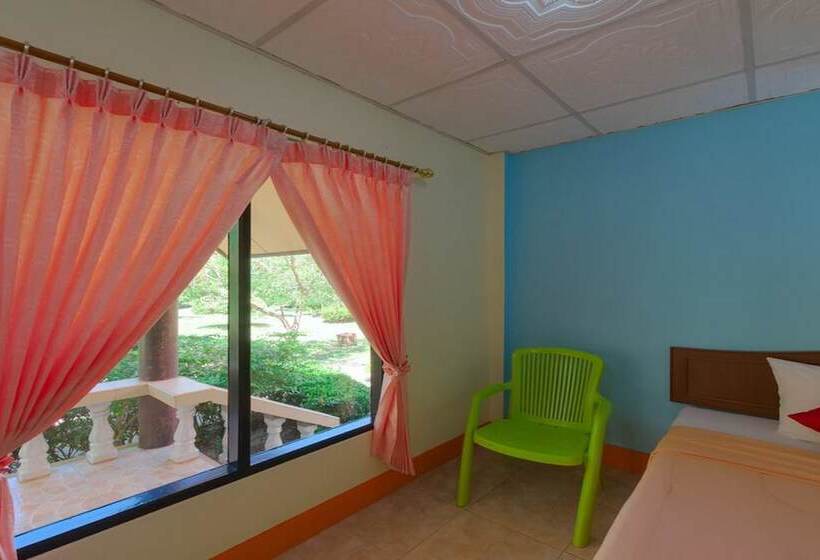 스탠다드 방갈로, Rim Khao Resort