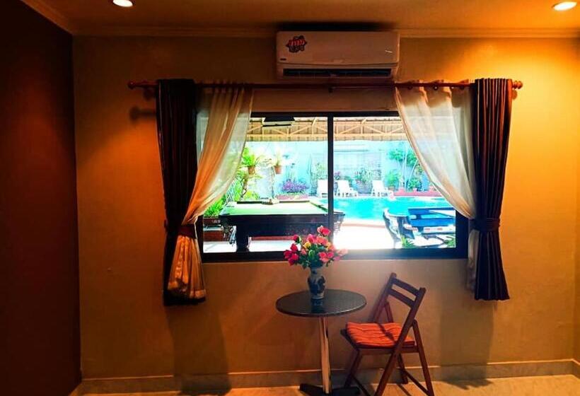 חדר סופריור נוף לבריכה, Southern Star Resort