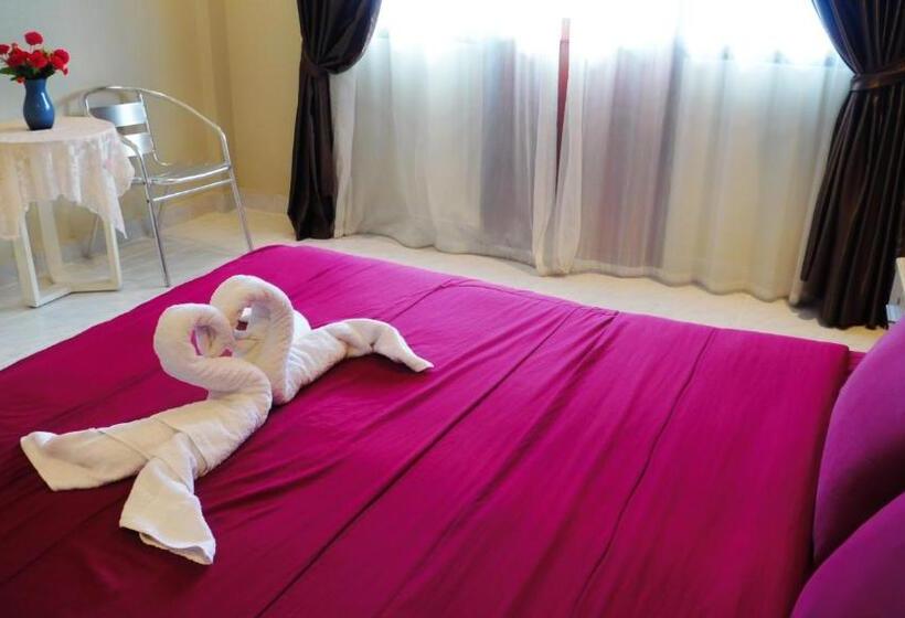 חדר סופריור נוף לבריכה, Southern Star Resort