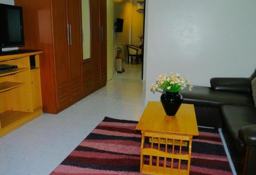 סוויטה, Southern Star Resort