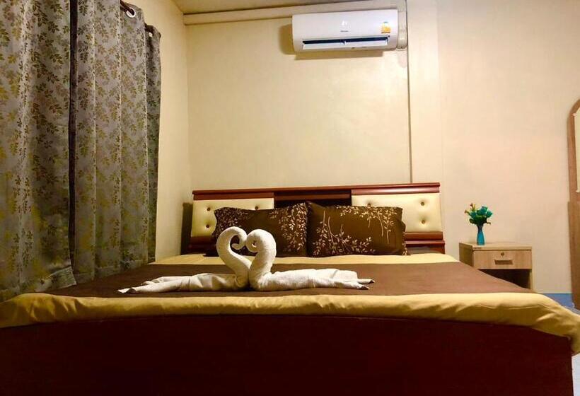 Quarto Economy, Southern Star Resort