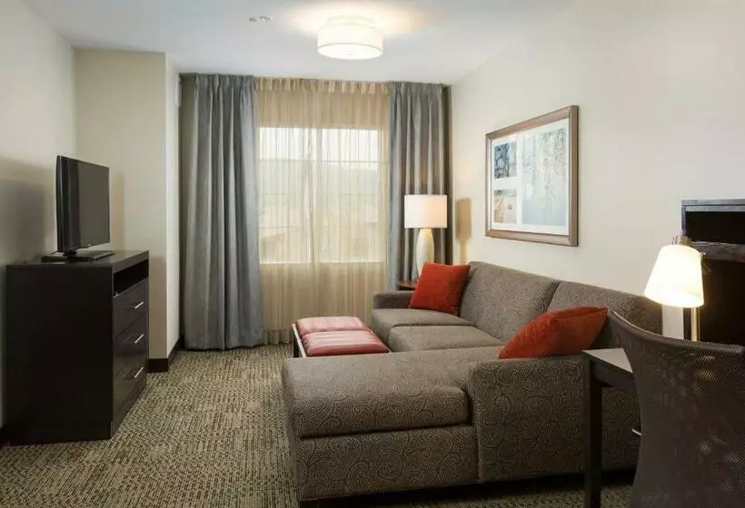 ２ベッドスイートルーム, Staybridge Suites Corona South, An Ihg