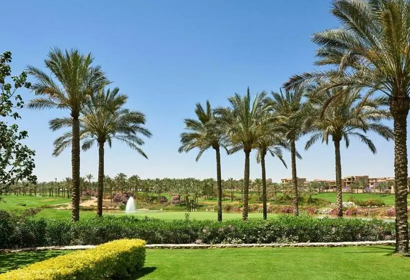 اتاق سوپریور با تخت بزرگ, The Westin Cairo Golf Resort & Spa, Katameya Dunes
