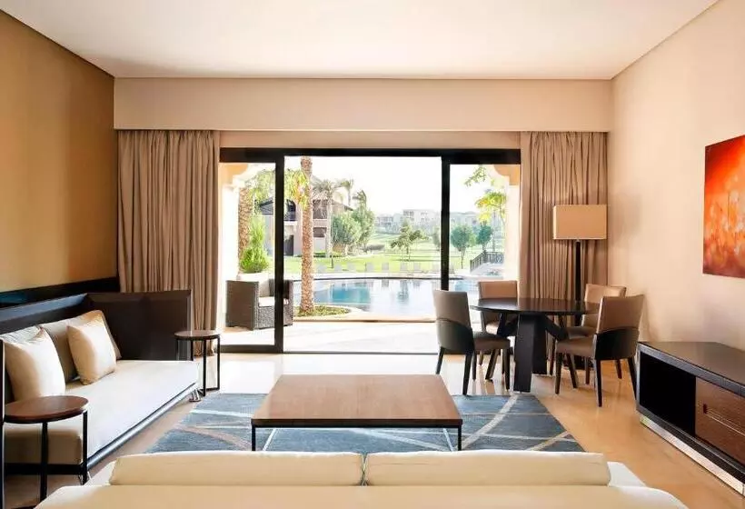 سوئیت با تخت بزرگ, The Westin Cairo Golf Resort & Spa, Katameya Dunes