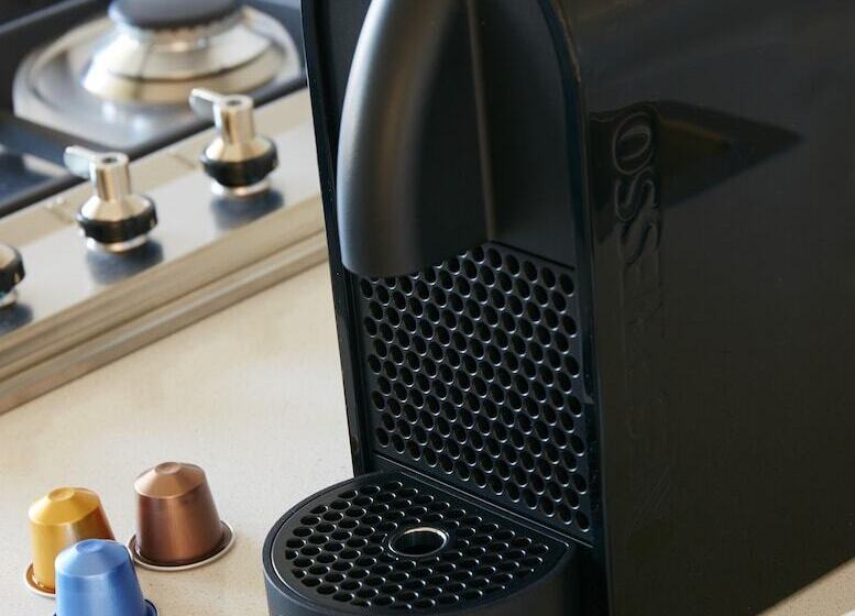 شقة غرفة واحدة, Veriu Camperdown