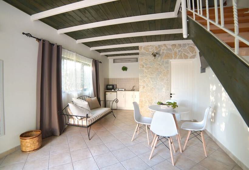 اتاق دوبلکس, Mirsini Studios & Apartments