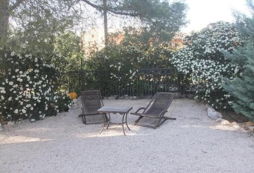 클래식 룸, Le Mas Des Aludes