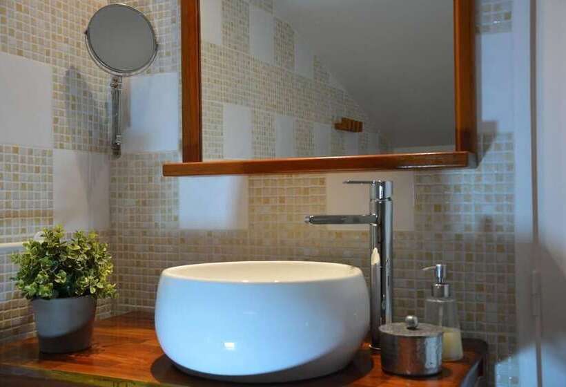 컴포트 룸, Le Mas Des Aludes