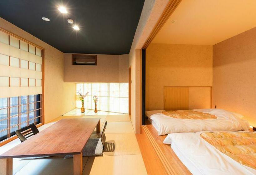 חדר סופריור, Yushintei