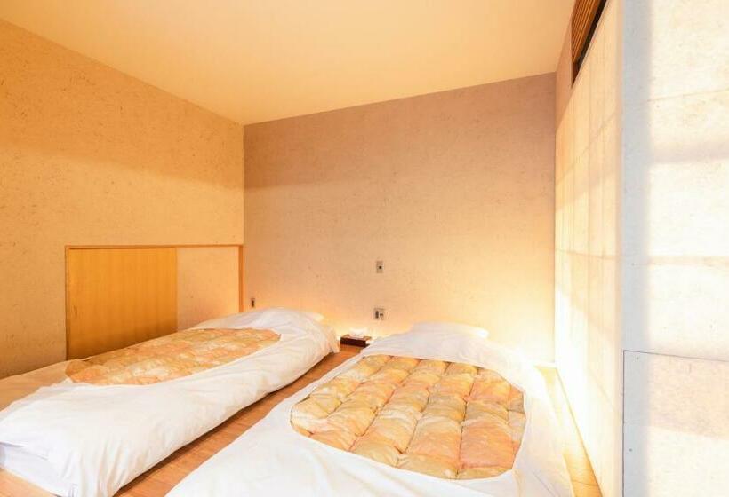 חדר סופריור, Yushintei