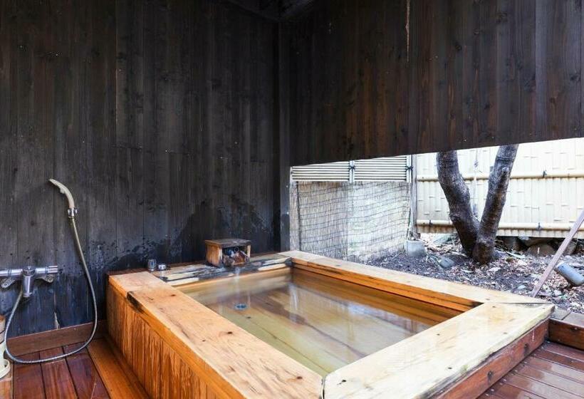 חדר סופריור, Yushintei