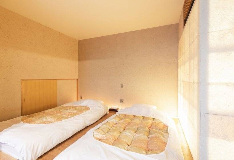 חדר סופריור, Yushintei