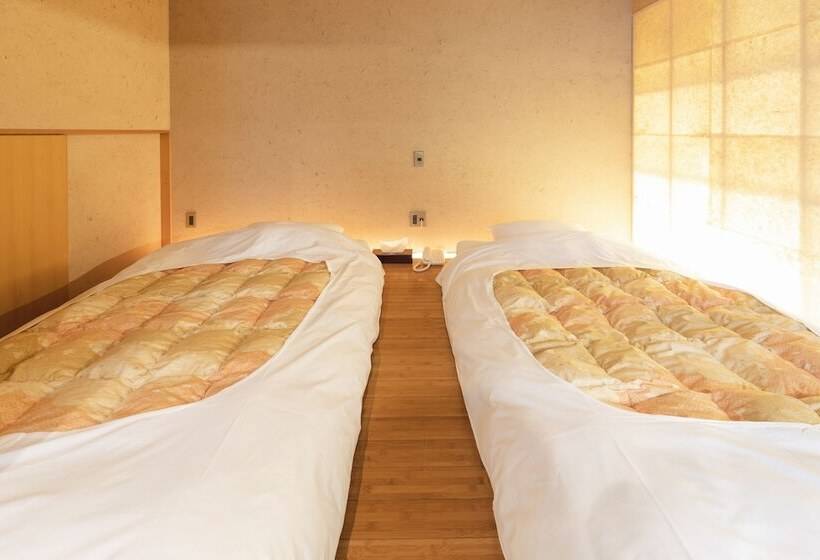 חדר סופריור, Yushintei