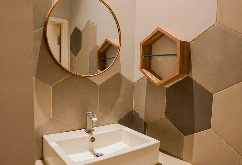 اتاق اکونومی یک تخته, Ketje Luxury Capsule Mitra Reddoorz