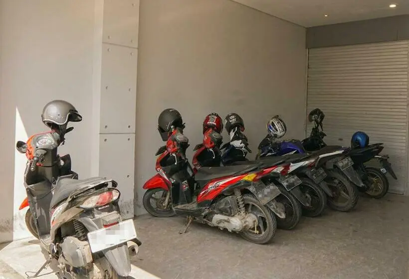 اتاق اکونومی, Ketje Luxury Capsule Mitra Reddoorz