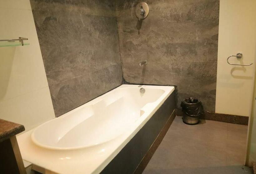 Sviitti, Dadra Resort