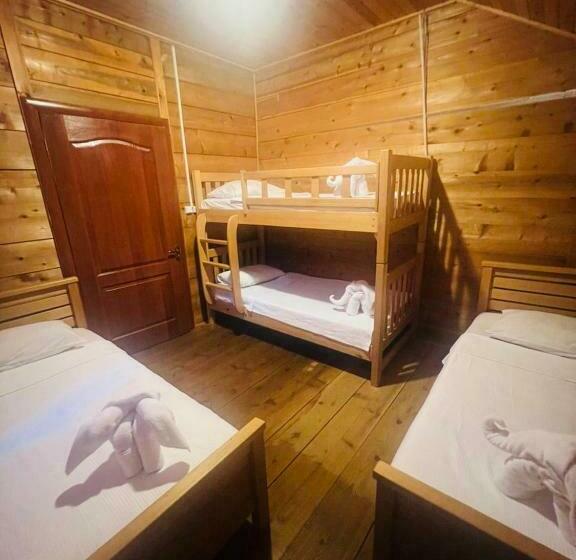 اتاق استاندارد چهار تخته, Guest House Dreamland