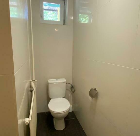 غرفة قياسية, Chata Jahodná