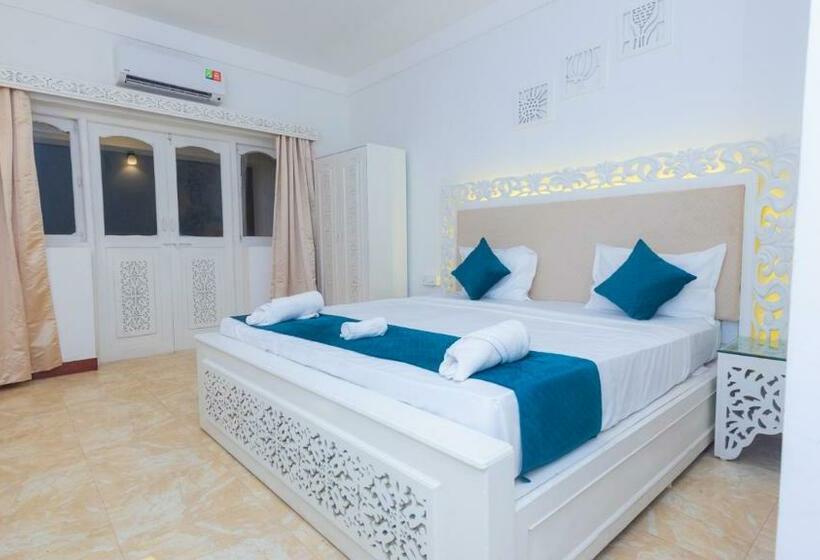 اتاق سوپریور با تخت بزرگ, Lillywoods Nv Beach Resort