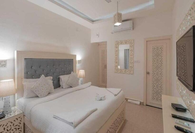 اتاق سوپریور با تخت بزرگ, Lillywoods Nv Beach Resort