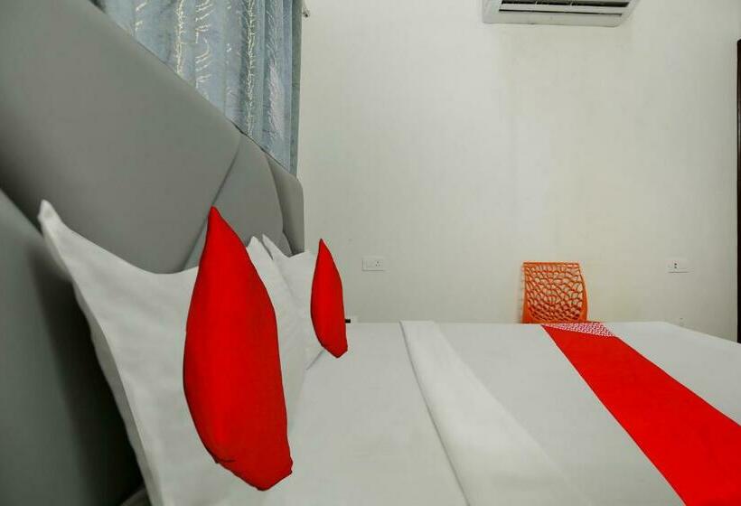 Chambre Triple Classique, Oyo Flagship Rathi Residency