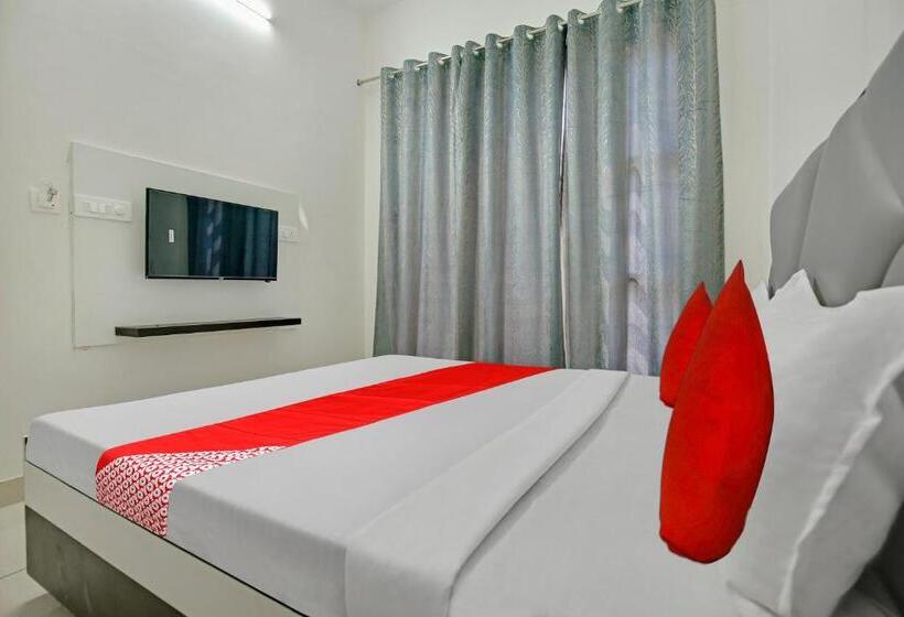 Chambre Triple Classique, Oyo Flagship Rathi Residency