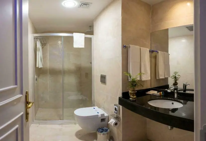 キングサイズベッドのスイートルーム, Moonlight Elegance Boutique Hotels