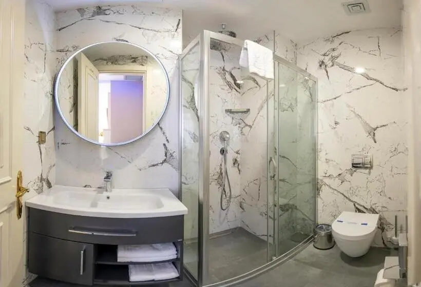 バルコニー付きデラックスルーム, Moonlight Elegance Boutique Hotels