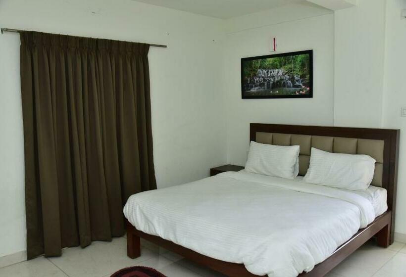 豪华三人间, Apith Hotel And Suites