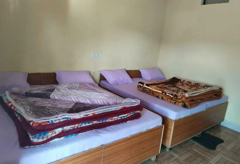 Standard Kolmen Hengen Huone, King Of Himalaya Homestay